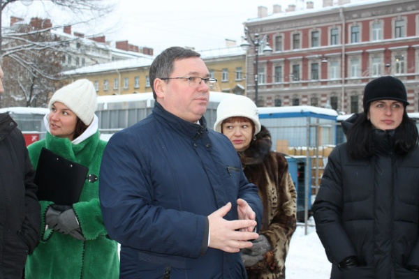 Начальник ГАТИ Алексей Геращенко поручил усилить контроль за работами возле ТЮЗа