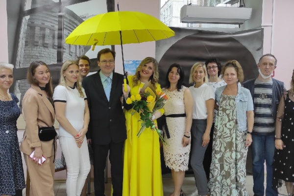 В библиотеке № 12 «Информационно-сервисный центр» прошел поэтический вечер «Прикасаясь к лету»