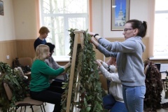 В Московском районе плетут маскировочные сети