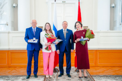 Лучшим ученым и преподавателям Петербурга вручены премии городского правительства