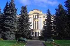 23 июня в зале Ученого Совета БИН РАН директор национального центра феномики растений Великобритании, профессор генетики Университета Аберистуита Джон Дунан выступит с докладом о развитии феномных технологий в Британии. 