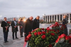 Дни Минска в Санкт‑Петербурге: Возложение цветов к Монументу защитникам Ленинграда