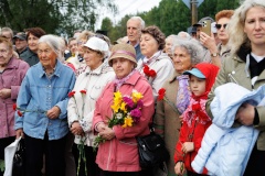 В День памяти и скорби на мемориалах Петродворцового района прошли траурные церемонии