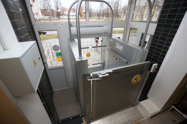 Учреждения здравоохранения продолжают мероприятия по созданию доступной среды