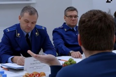 Администрация Калининского района организовала встречу с военнослужащими СВО и их семьями по насущным вопросам