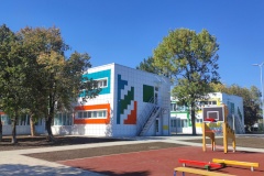 Александр Беглов посетил построенный петербуржцами детский сад и МФЦ в пригороде Мариуполя - поселке Сартана