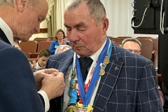 В государственном архиве будет создан фонд известного спортсмена