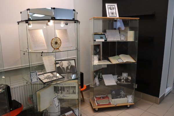 Открытие выставки "Время Гранина"