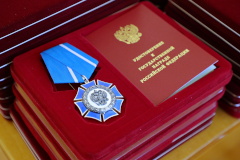 Накануне Дня народного единства петербуржцам вручили государственные награды