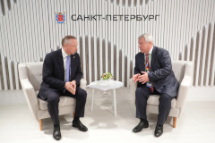 Петербург и Ростовская область будут развивать взаимодействие в промышленности, судостроении, образовании и наукоемких отраслях экономики