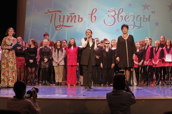 Путь в звезды начинается в клубе