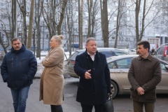 Врио главы администрации Калининского района проинспектировал уборку внутриквартальных территорий и улично-дорожной сети