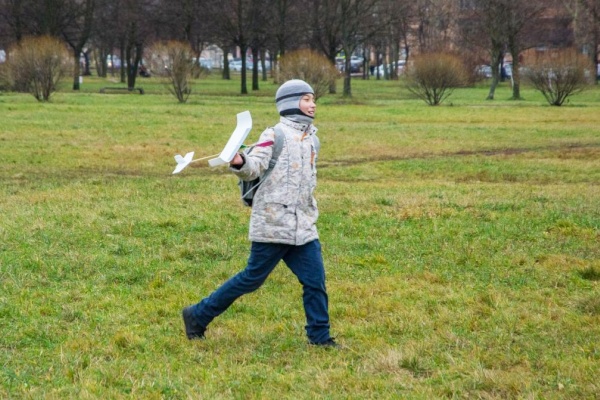Во Фрунзенском районе прошли открытые соревнования по авиамодельному спорту