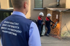 Проведены контрольные мероприятия, в результате которых установлен факт порчи городского имущества
