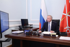 Александр Беглов: Кировский район планомерно модернизирует социальную инфраструктуру - в ближайшие годы по «петербургскому стандарту» будут отремонтированы четыре школы советской постройки