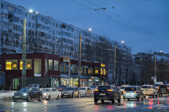 Улицу Подвойского осветили 226 новых фонарей