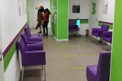 Задача: минимизировать очереди в поликлиниках!