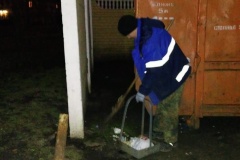 Уборка района идет без выходных