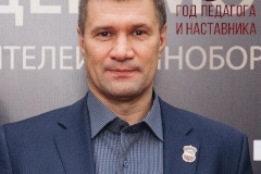Дмитрий Логуненков  - тренер по кикбоксингу