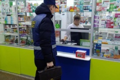 Торговые объекты Московского района проверили на соблюдение антиковидных мер