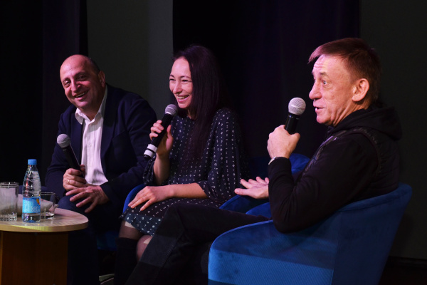 В Библиотечно-культурном комплексе им. А. В. Молчанова состоялась творческая встреча с Аллой Данишевской и Анатолием Журавиным