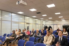 Педагоги Выборгского района учились применять цифровые образовательные инструменты для работы на уроках