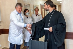 Храм иконы Божией Матери «Всех скорбящих радость (с грошиками)» сделал подарок районному травматологическому отделению