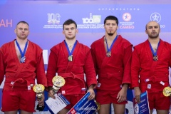 Максим Мерзляков занял первое место в весовой категории до 98 кг