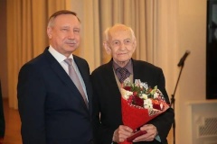 Знаменосцы Победы: Юрий Алексеевич Шакунов