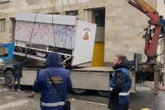 Комитет по вопросам законности, правопорядка и безопасности освобождает центр от нелегальной торговли