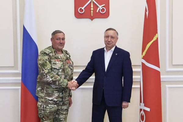 Встреча с командиром Ленинградского полка полковником Михаилом Коганом