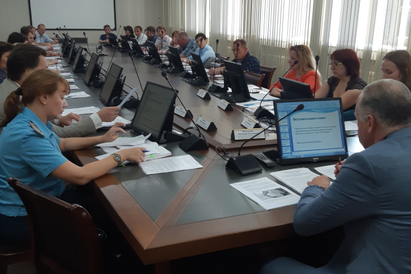 Комитет по природопользованию и Общественный совет провели семинары для предпринимателей во всех районах Петербурга