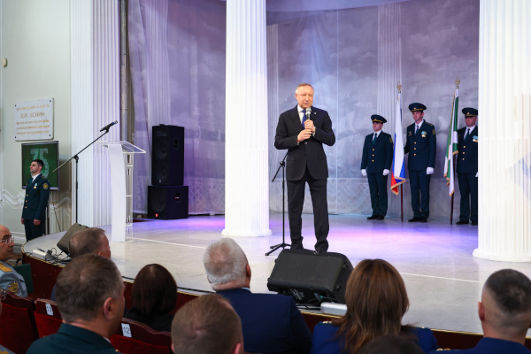 Александр Беглов принял участие в торжествах, посвященных празднованию 35-летия Северо-Западного таможенного управления