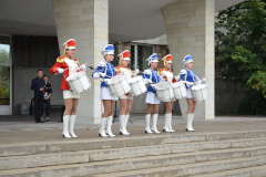 Бело-сине-красный день календаря