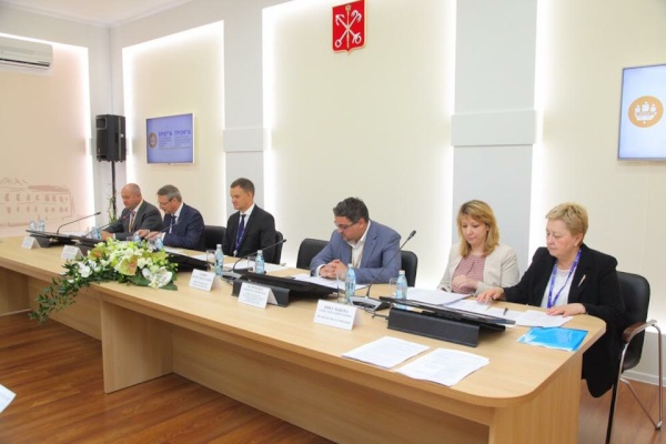 Сессия Комитета по строительству по BIM-технологиям на ПМЭФ