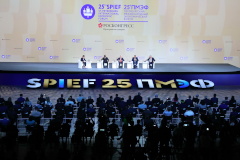 Александр Беглов: Мы ждем от форума открытого и прямого диалога