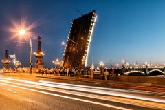 Изменение графика разводки Троицкого моста