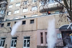 Снегоуборочные работы во Фрунзенском районе продолжаются