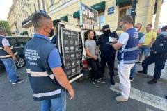 Из центра города изъят незаконно размещенный автомобиль по продаже напитков