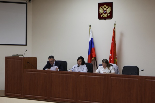 В Невском районе состоялось заседание комиссии по делам несовершеннолетних и защите их прав