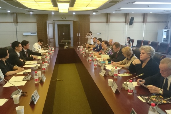 19 мая - Визит делегации системы образования Санкт‑Петербурга в Китай