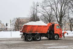 За зиму с улиц Петербурга вывезено 1,5 млн кубометров снега