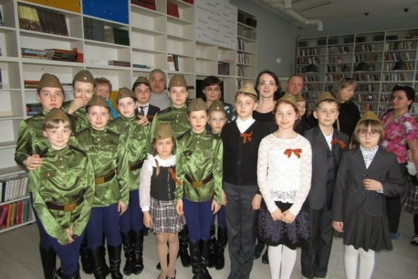 Учащиеся  школы № 346 Невского района провели концерт, посвященный Дню Победы 