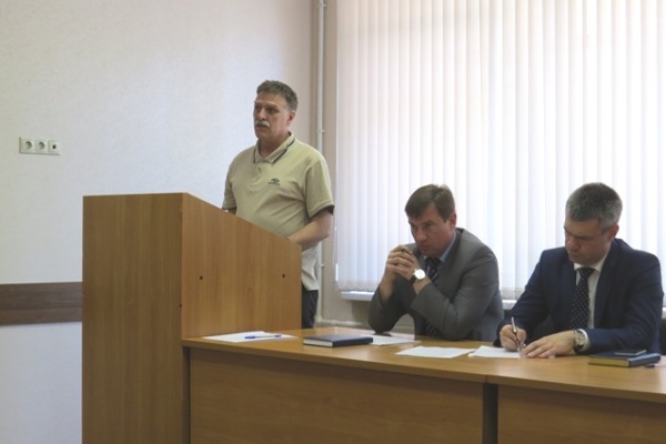 В Невском районе прошло совещании по вопросу задолженности исполнителей коммунальных услуг