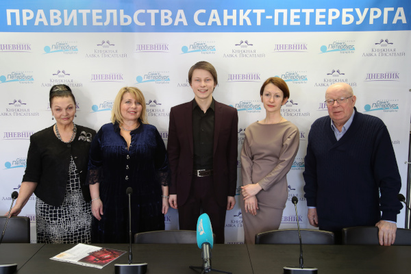Пресс-конференция, посвящённая открытию VI Фестиваля театральных школ Санкт‑Петербурга "Вешалка"